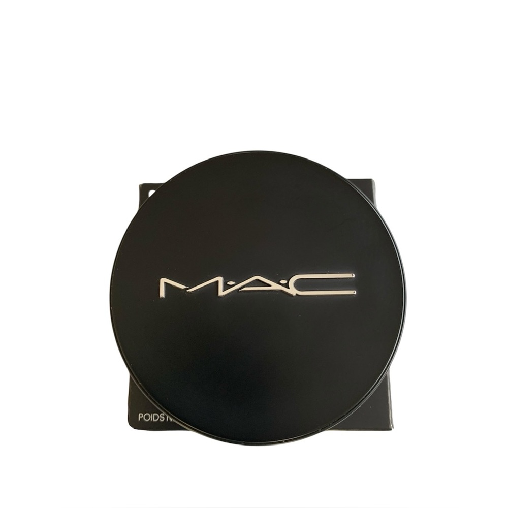 MAC Studio Fix Powder Plus Foundation NC60